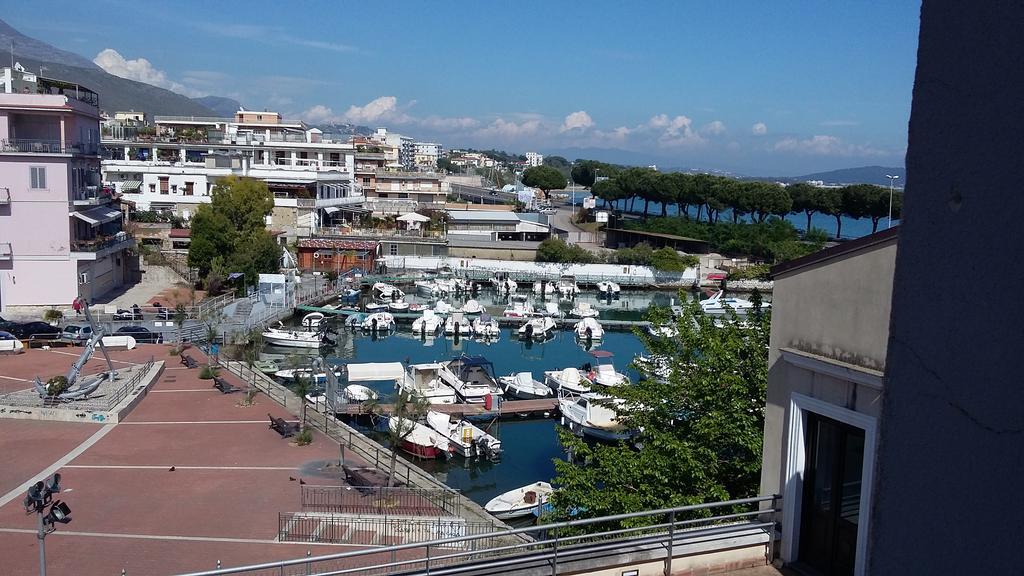 Casa Vacanze Torre Di Mola Formia Exterior photo